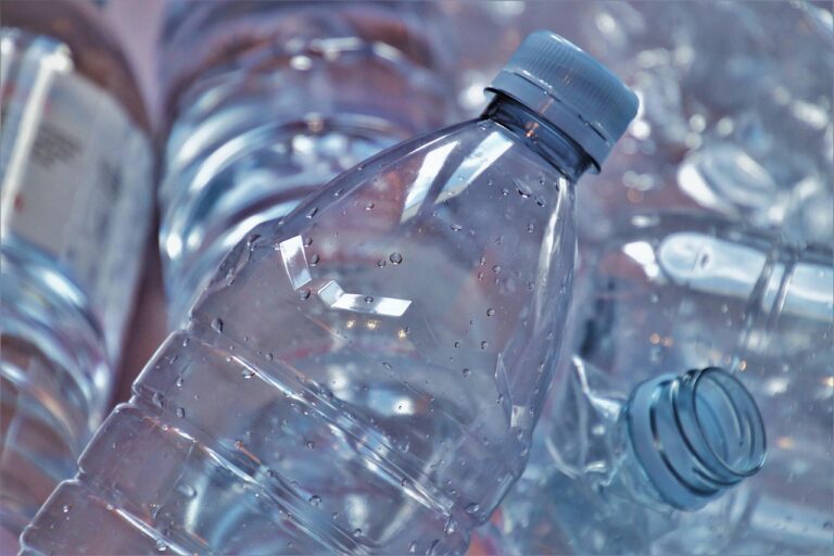 Nová technologie slibuje snazší recyklaci plastů