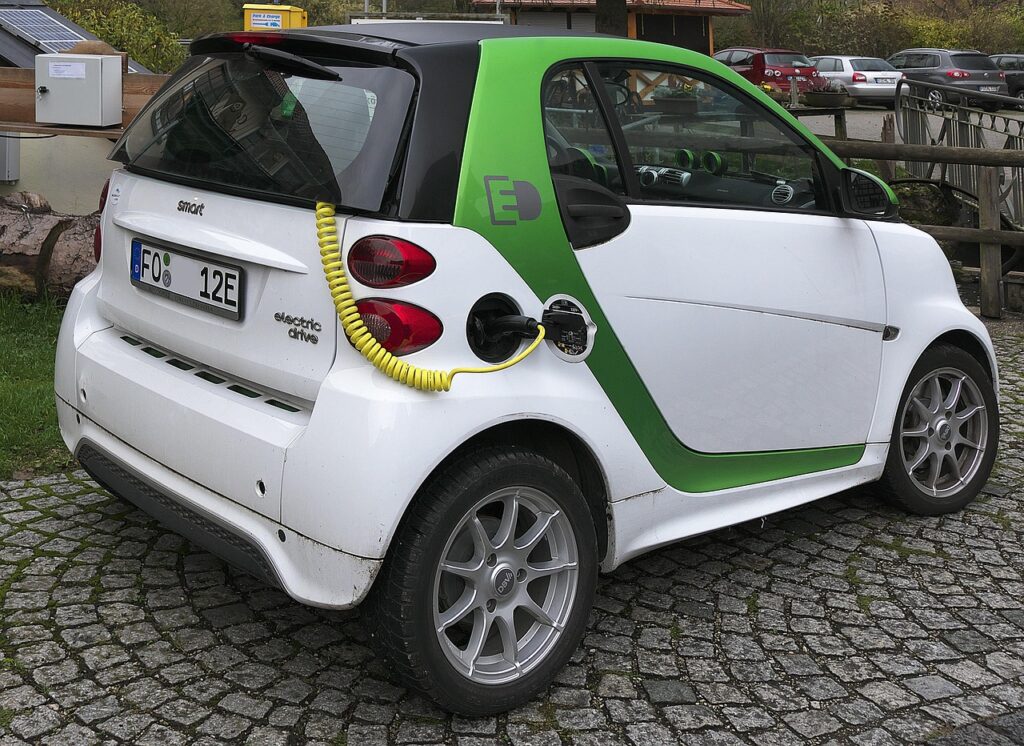 Proč váš elektromobil nemusí v zimě správně fungovat pravda o bateriích
