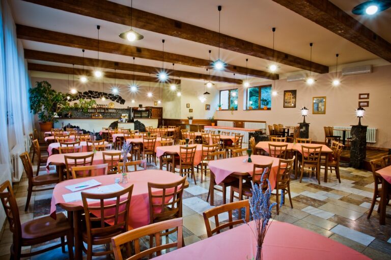 Legendární restaurace Noma znovu otevírá bez michelinských hvězd a Reného Redzepiho