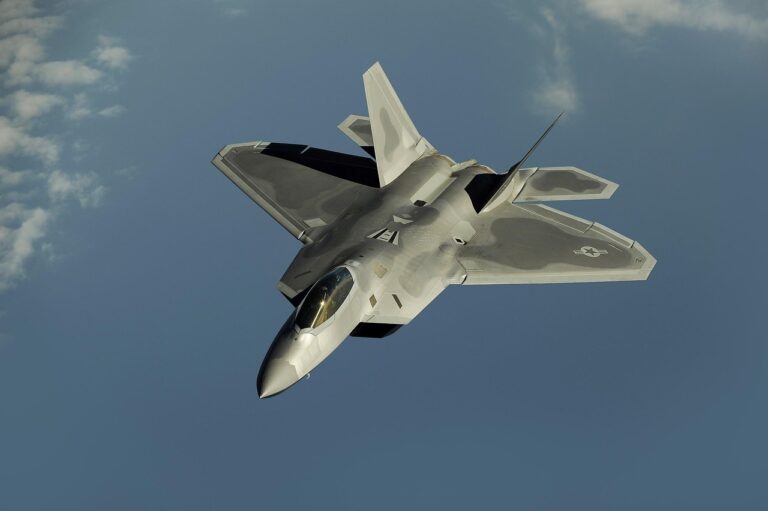 V Kalifornii se zřítil moderní stíhací letoun F-35B