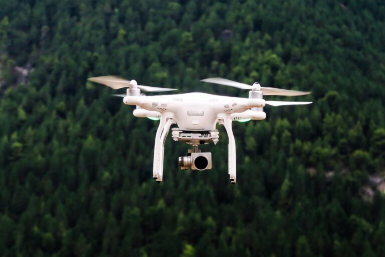 Rusko údajně plánuje provokace v Pobaltí s využitím ukrajinských dronů